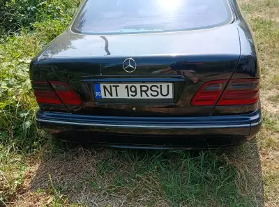 Mercedes Benz 