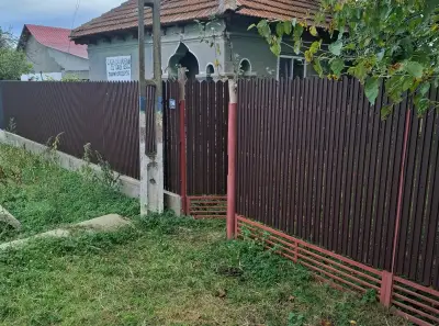 Casa de vânzare batraneasca 